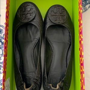 Black Tory Burch flats